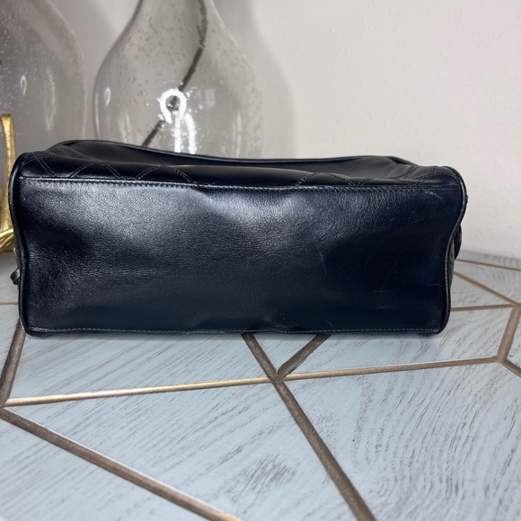 Chanel Shave kit or Toiletry Bag Black - Picture 5 of 9